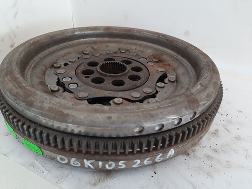 [06K105266A] Маховик двигуна Volkswagen Passat B8 2.0 TSI 2014-2019 рр 06K105266A