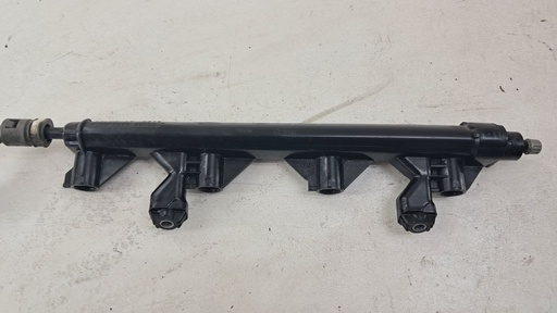 [V757564580] Паливна рампа Peugeot 308 1.4 1.6 VDI 2009 рр. V757564580