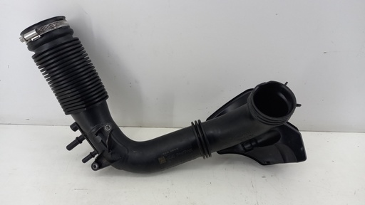 [A2820901800] Патрубок интеркулера Mercedes W177 1.3 2017 гг A2820901800