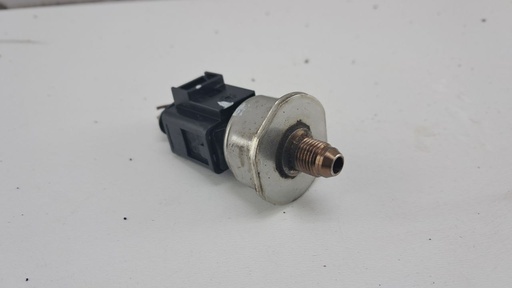 [04C906054A] Датчик давления топлива Volkswagen Golf VII 1.2 TSI 2014 04C906054A