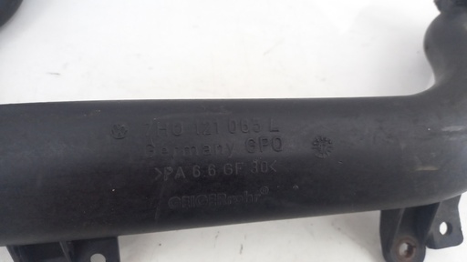 [7H0121065L] Патрубок охолодження Volkswagen Transporter T5 2.5 TDI 2003-2015 рр 7H0121065L